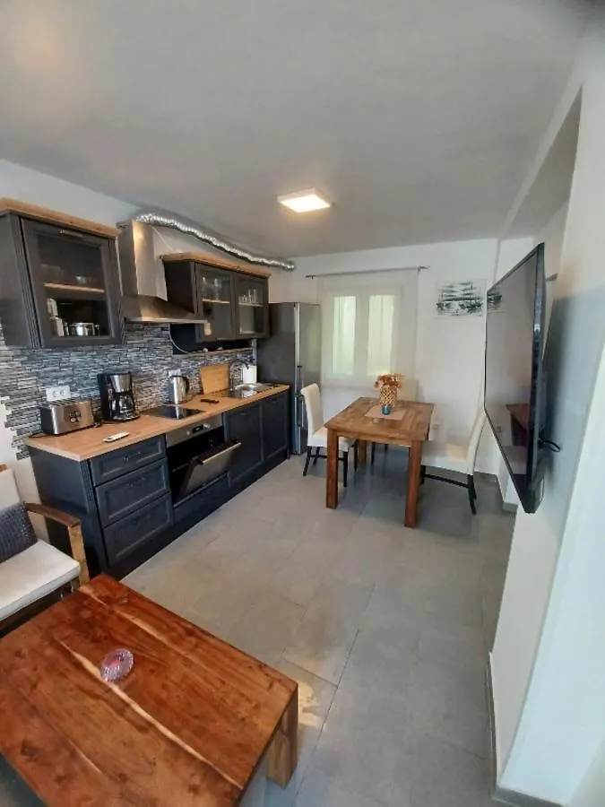Apartment Caveromane 2 Pula Croatia